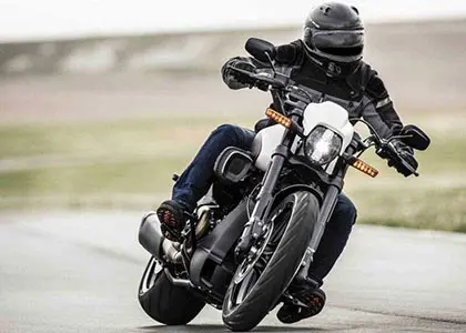 cultural-significance-motorcycle-gear-in-biker-communities-965879-1714723741