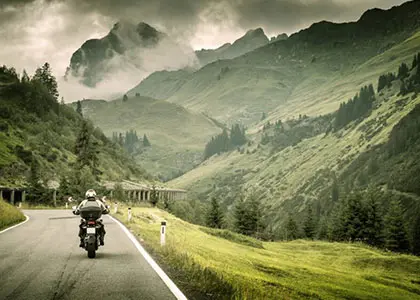 motorcycle-gloves-unveiling-the-science-behind-the-protection-in-mirs-internationals-products-590472-1714724062