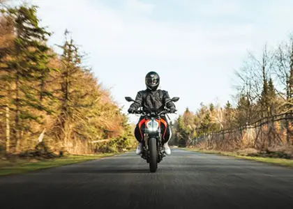 riding-high-how-to-rock-casual-shirts-for-on-and-off-the-bike-720550-1714723677