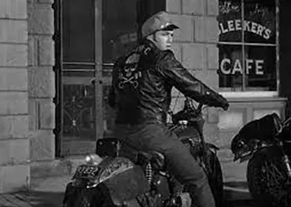 riding-through-time-the-evolution-of-motorcycle-leather-suit-536640-1714724052